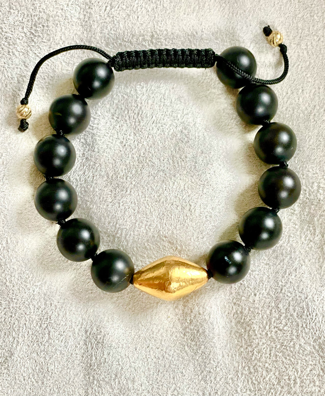 Vintage Indian 18K gold wax bead Black Onyx Macrame Bracelet