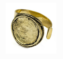 Load image into Gallery viewer, Coin Cuff Ancienne